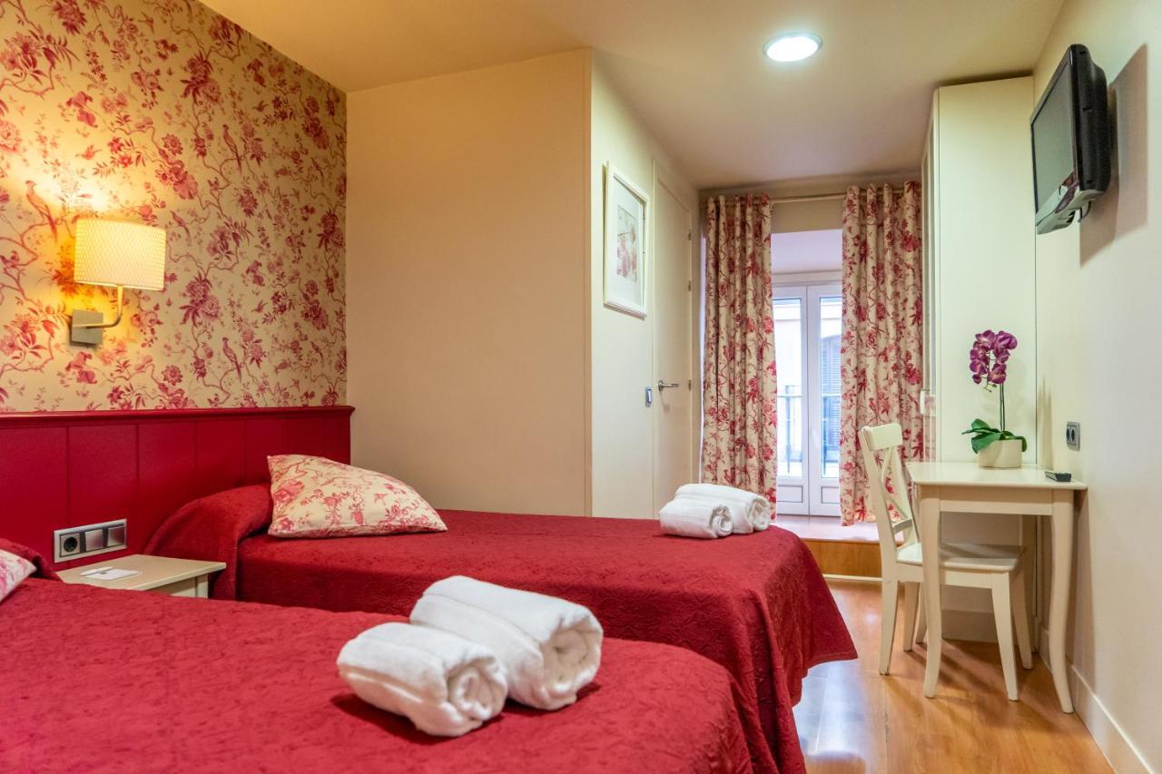 Hostal Matheu Μαδρίτη Εξωτερικό φωτογραφία