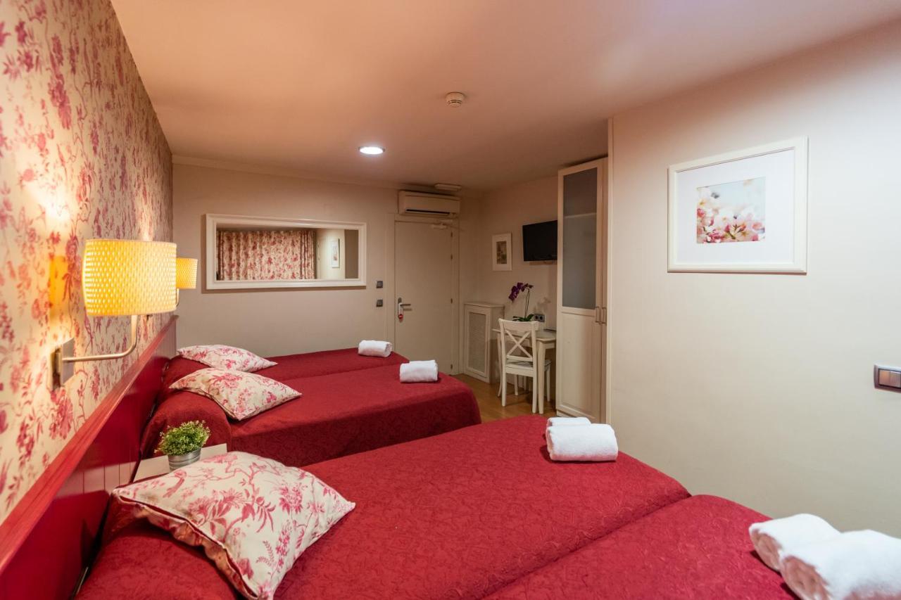 Hostal Matheu Μαδρίτη Εξωτερικό φωτογραφία