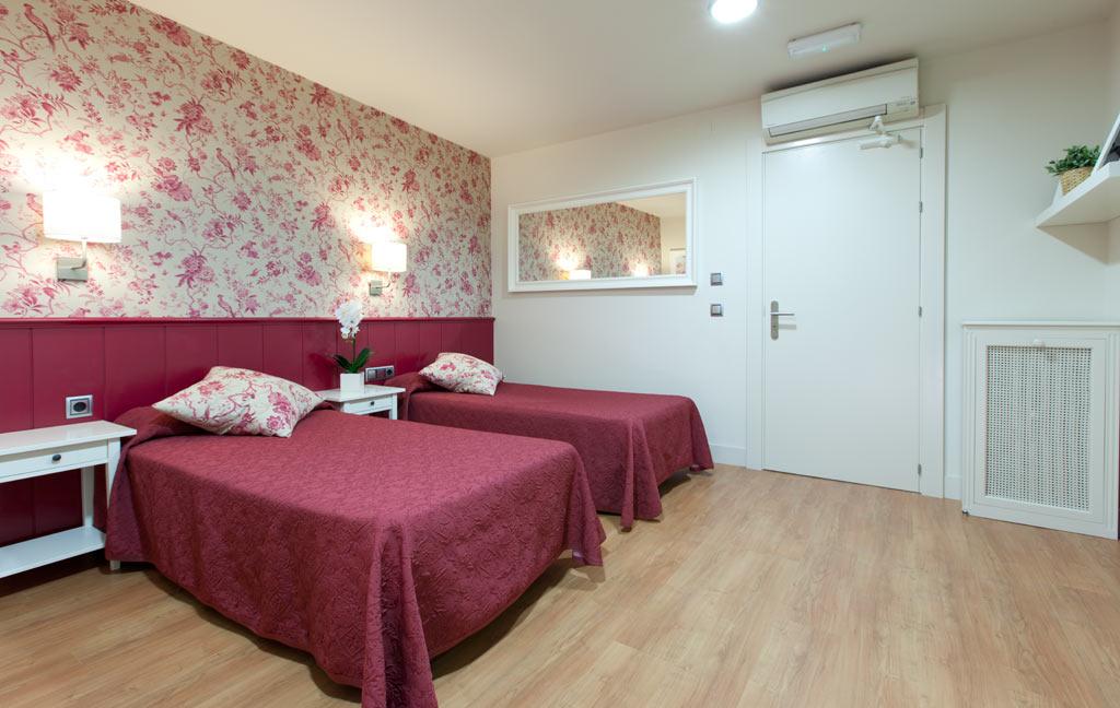 Hostal Matheu Μαδρίτη Εξωτερικό φωτογραφία