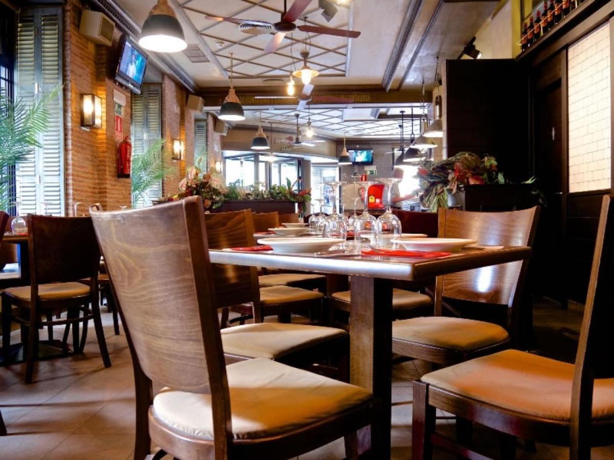 Hostal Matheu Μαδρίτη Εξωτερικό φωτογραφία